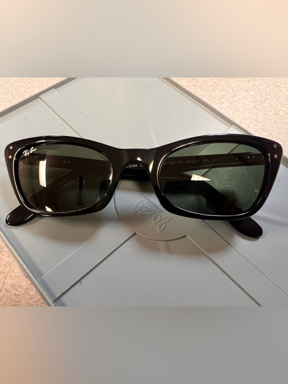 Rayban lady Burbank suns